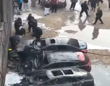 حريق فى عدد من السيارات بمدينة المنصوره اليوم